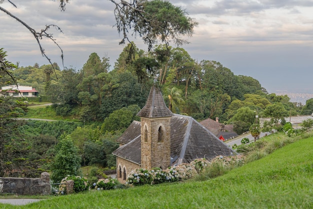 Vue du haut de la chapelle du Sacré-Cœur de Jésus à Villa Nougues à Tucuman en Argentine