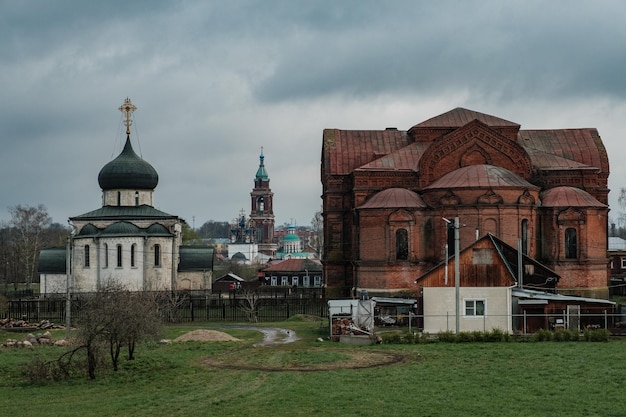 Vue du Kremlin à Yuryev Polsky