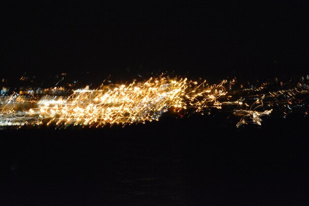 Photo vue du paysage urbain éclairé la nuit