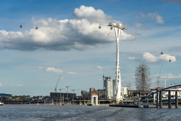 Vue du téléphérique de Londres sur la Tamise