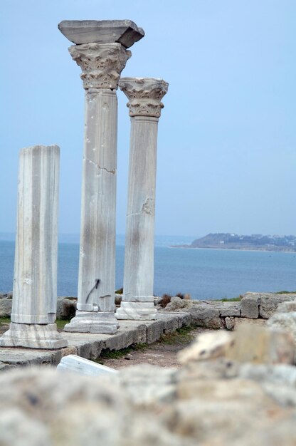 Vue du territoire des ruines de Chersonesos de la vieille ville