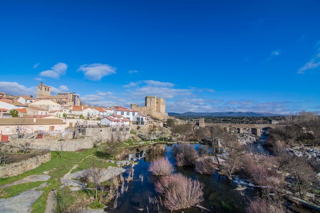 Vue du village de Puente de Congosto à Salamanque