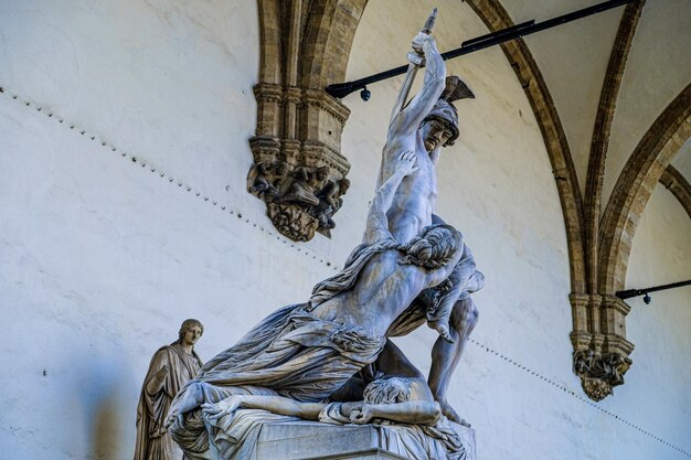 Photo vue du viol de polyxène sur la place de la signoria