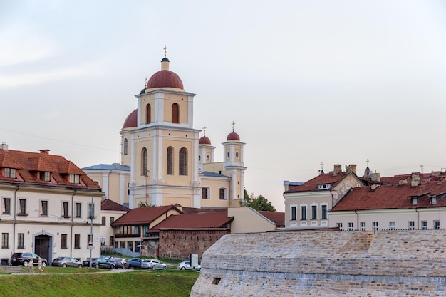 Vue de l'église du Saint-Esprit à Vilnius