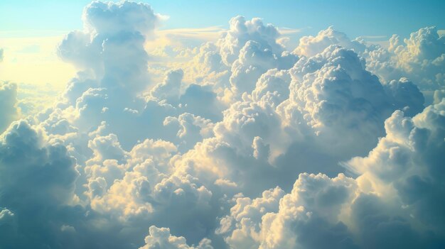 Une vue étonnante des nuages d'en haut