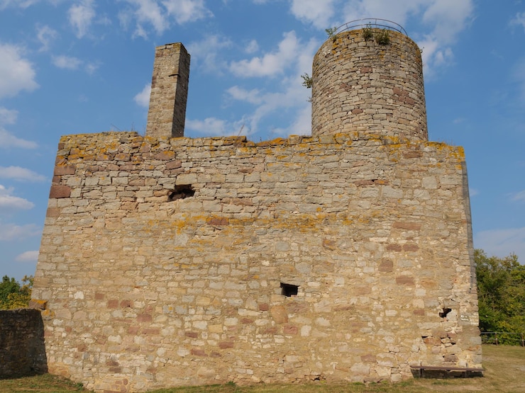 Photo vue à faible angle de l'ancien bâtiment historique contre le ciel