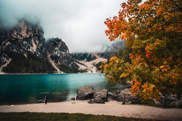 Vue fantastique sur le lac braies