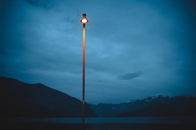 Une vue fantastique sur une lampe en bleu