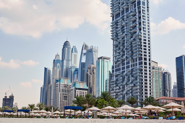 Vue sur les gratte-ciel de Marina Dubai