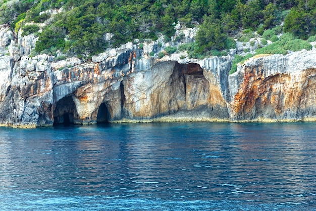 Vue sur les grottes bleues du ferry Zakynthos, Grèce, Cap Skinari