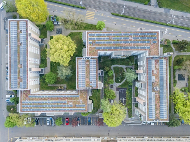 Photo vue à haut angle des bâtiments et des arbres