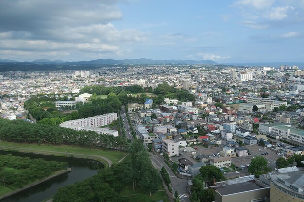 Vue à haut angle des bâtiments de la ville contre le ciel