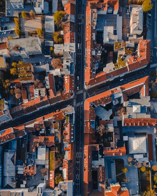 Vue en haut angle des bâtiments de la ville