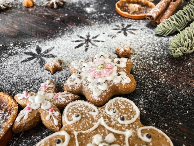 Vue à haut angle des biscuits sur la table