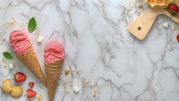 Vue à haut angle du dessert sur la crème glacée