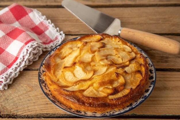 Vue à haut angle du gâteau sur la table