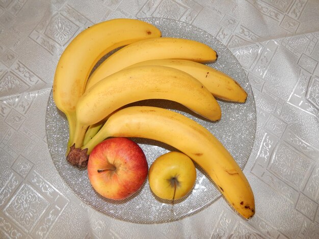 Photo vue à haut angle des fruits sur la table