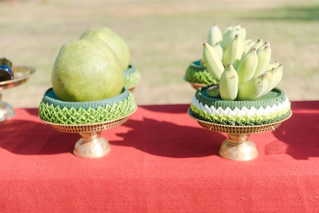 Photo vue à haut angle des fruits sur la table