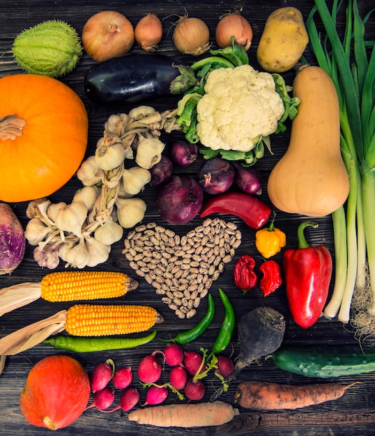 Photo vue à haut angle des légumes sur la table