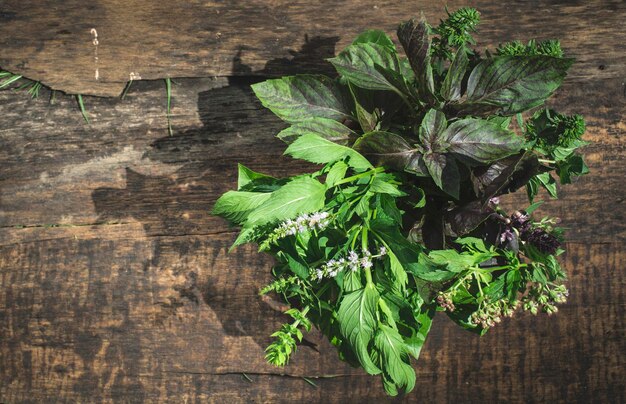 Photo vue à haut angle des légumes sur la table