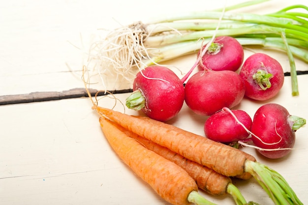 Vue à haut angle des légumes sur la table