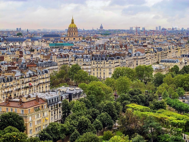 Vue haute de la ville depuis la tour Eiffel