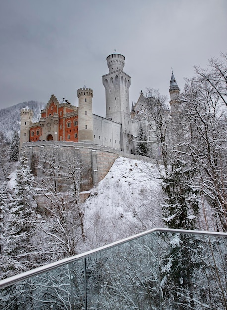 Vue d'hiver du château dans la ville de Fussen Allemagne