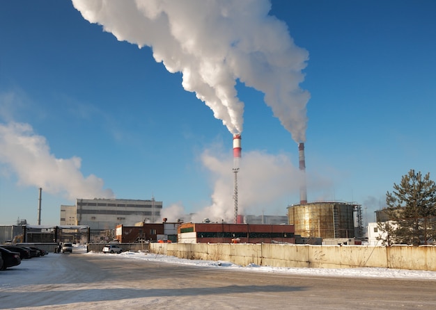 Vue hivernale de la centrale thermique