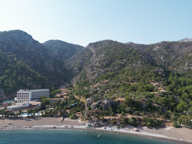 Photo une vue de l'hôtel depuis la mer