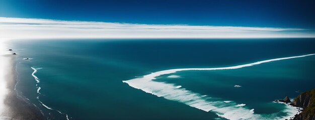 La vue imprenable sur l'océan depuis le hublot d'un avion