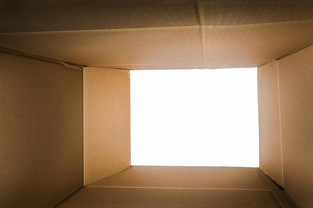 Vue intérieure d'une boîte