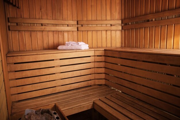 Vue intérieure du sauna moderne