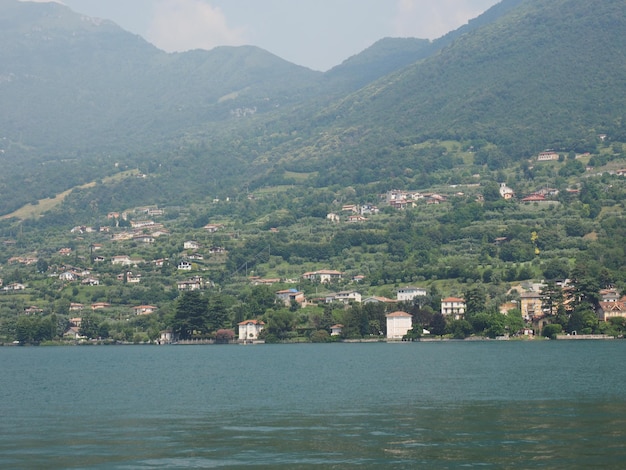 Vue sur le lac d'Iseo