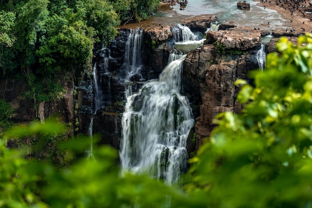 Vue magnifique sur les chutes d'Iguazu