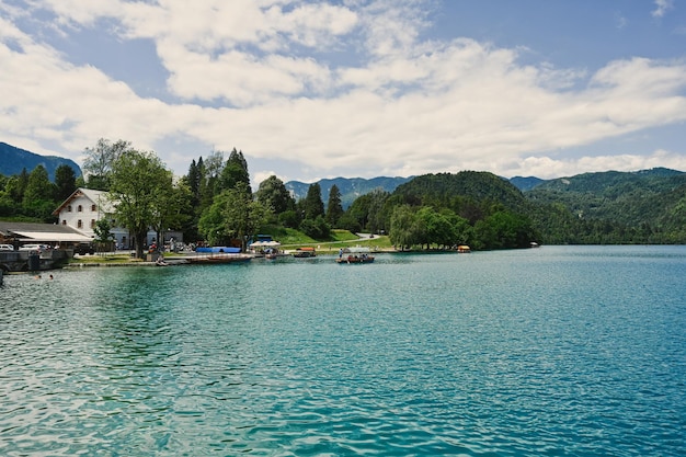 Vue sur le magnifique lac de Bled en Slovénie