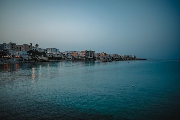 Une vue magnifique sur otranto le soir