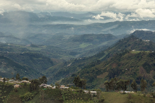 vue sur les maisons de la montagne ladere