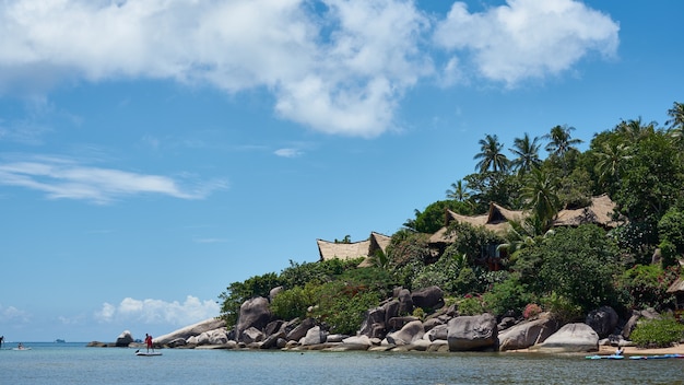 Vue sur la mer par une chaude journée. Ko Tao. Thaïlande.