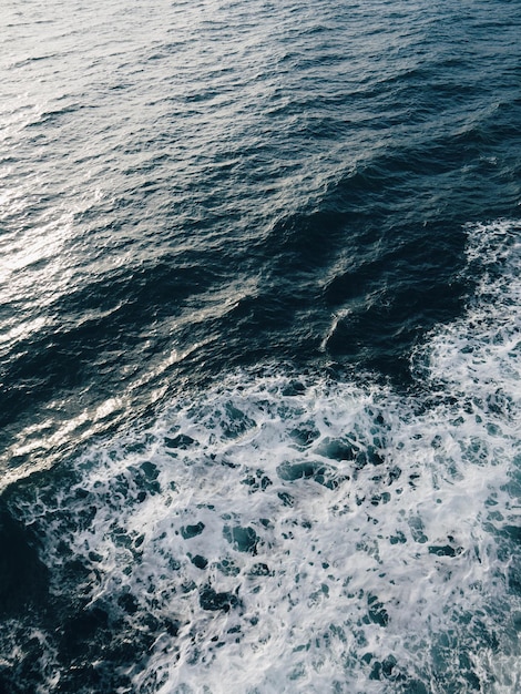 Photo vue de la mer sous un angle élevé