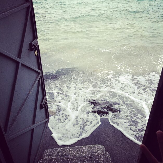 Photo vue de la mer sous un angle élevé