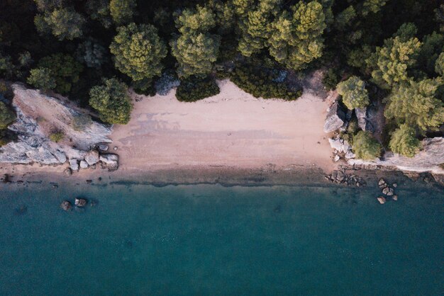 Vue de la mer sous un angle élevé
