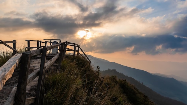 Vue de la montagne Phu Chi Dao ou Phu Chee Dao à Chiang Rai en Thaïlande