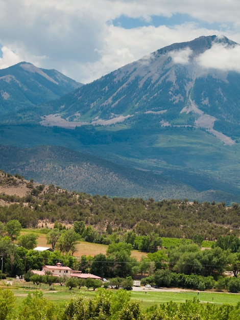 Vue sur les montagnes sur les versants ouest du Colorado.