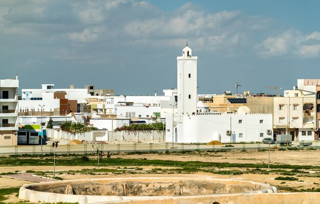 Photo vue d'une mosquée à kairouan en tunisie