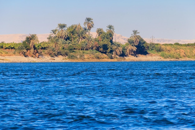 Vue sur le Nil à Louxor Egypte