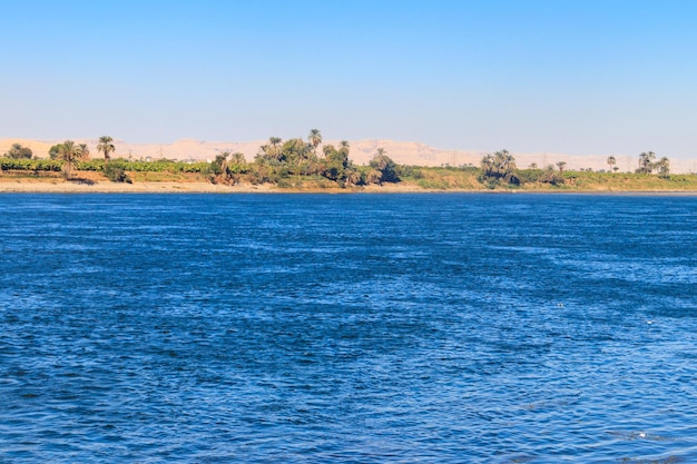 Vue sur le Nil à Louxor Egypte