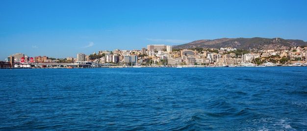 Vue de Palma de Majorque depuis la mer