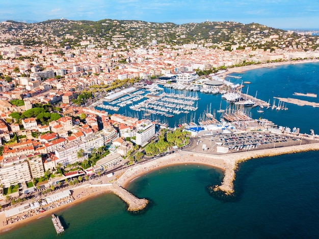 Vue panoramique aérienne de Cannes France