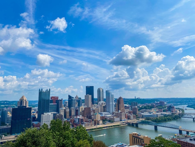 Vue panoramique des bâtiments de la ville contre le ciel