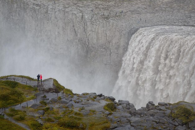 Vue panoramique de la cascade